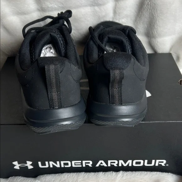 Under Armour UA Charged Assert 10 Black Athletic Shoes - Picture 6 of 6